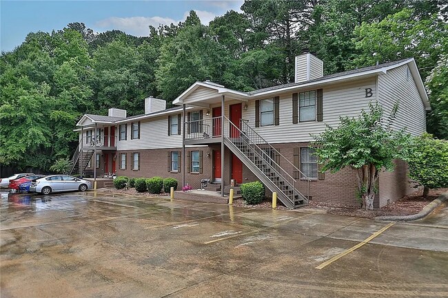 Building Photo - 449 N Donahue Dr