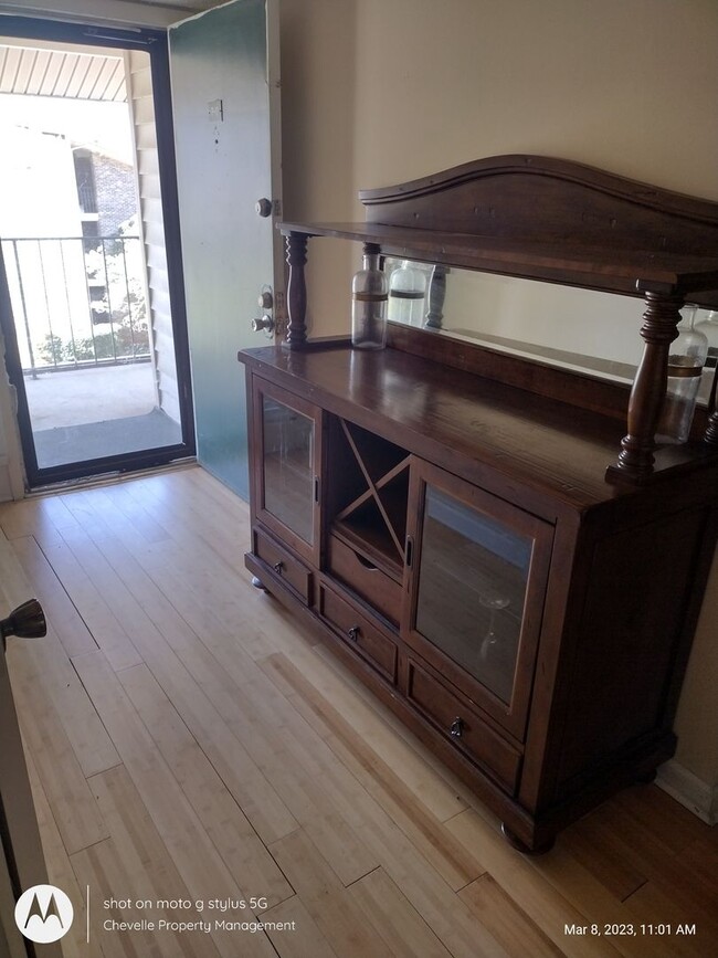 Building Photo - Furnished 2 bedroom with Loft