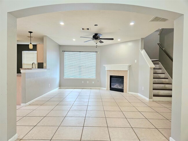 Building Photo - 18930 Larkspur Hills Dr