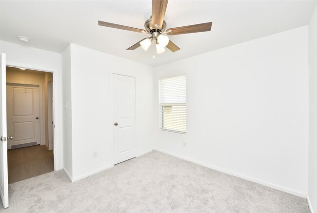 Building Photo - 10218 Prairie Dunes Ln