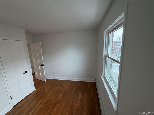 Building Photo - 144-50 25th Rd