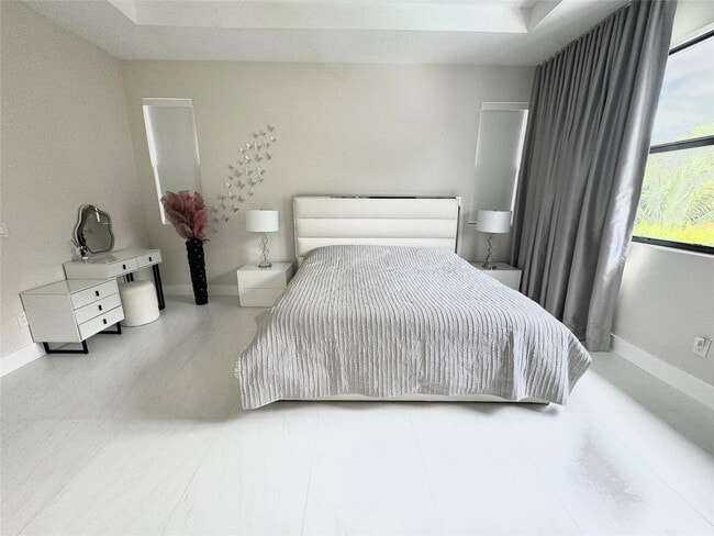 Building Photo - 4915 Whispering Way