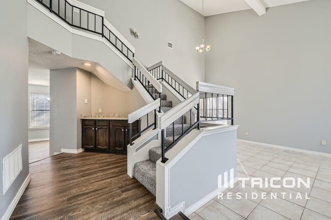 Building Photo - 2112 Churchill Downs Dr