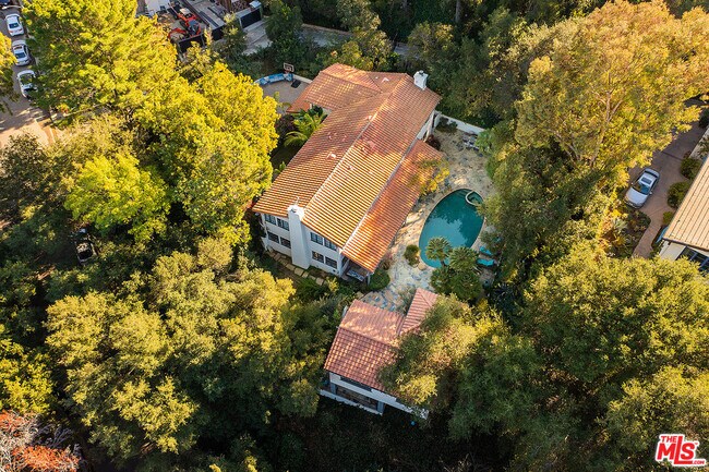 Building Photo - 11670 Duque Dr