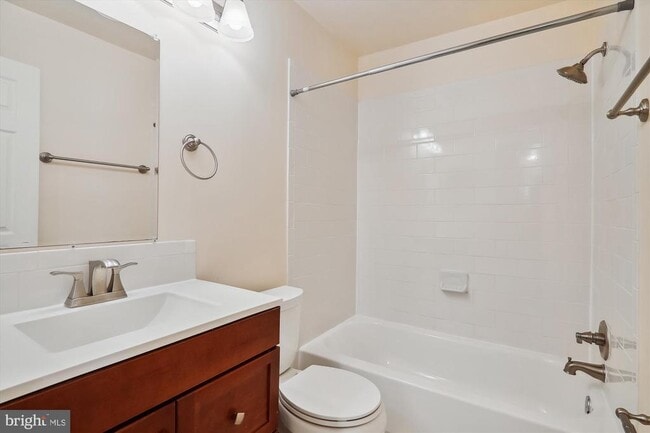 Building Photo - 13164 Musicmaster Dr