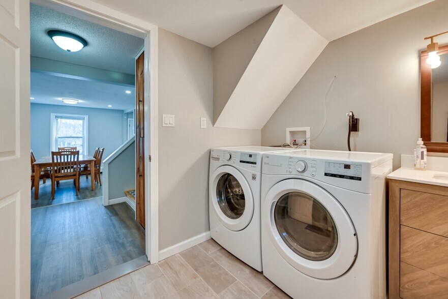 First floor laundry and bath combined - 29 Old Farms Rd