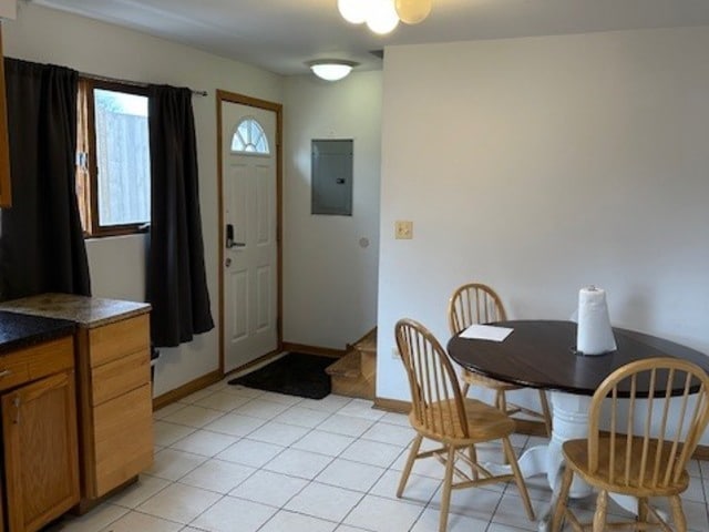 Building Photo - 915 E Oakton St