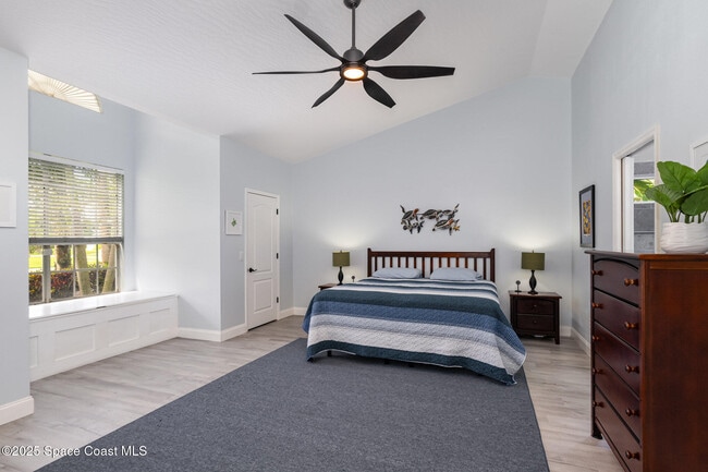 Building Photo - 3897 Peacock Dr