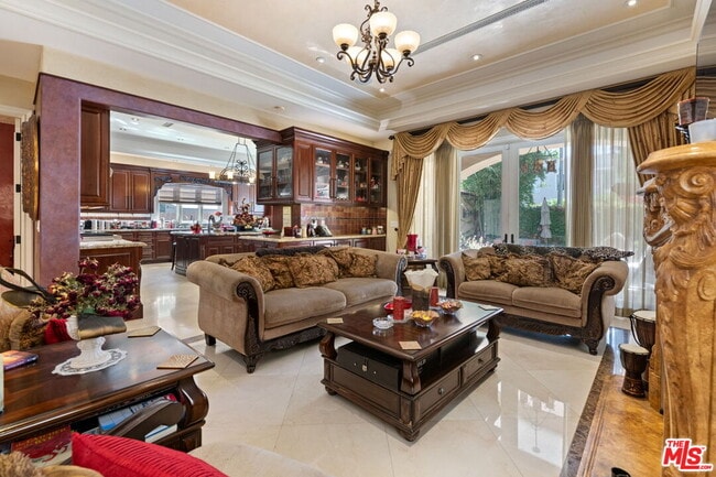 Building Photo - 2023 Parnell Ave