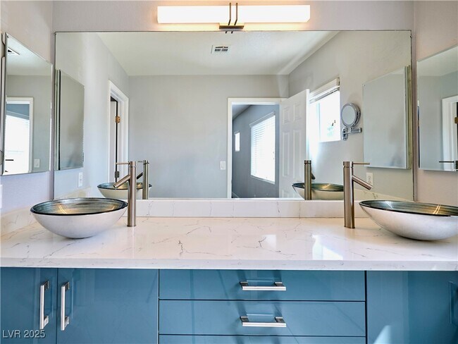 Building Photo - 248 Crystal Rose Ct