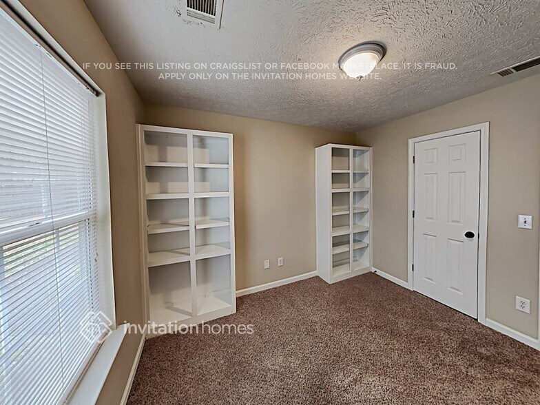 Building Photo - 6625 Kinsey Way