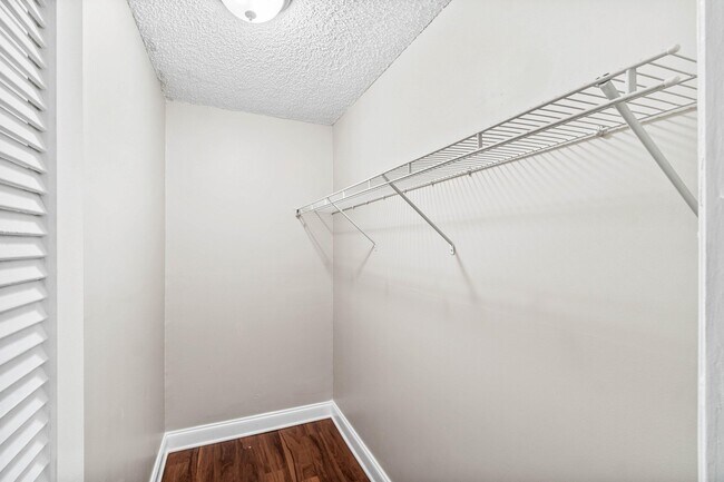 Building Photo - 733 Normandy Trail