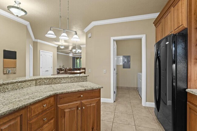 Building Photo - Fully Furnished 2 Bedroom Home.