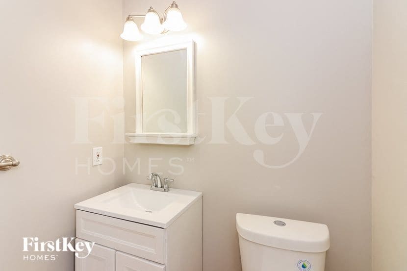 Building Photo - 15626 Riley St