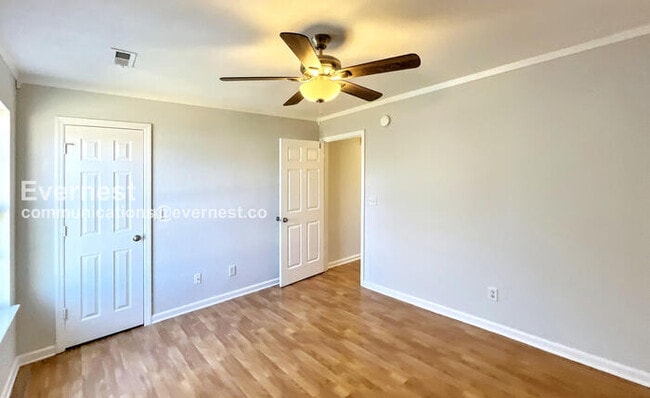 Building Photo - 183 Bunker Dr