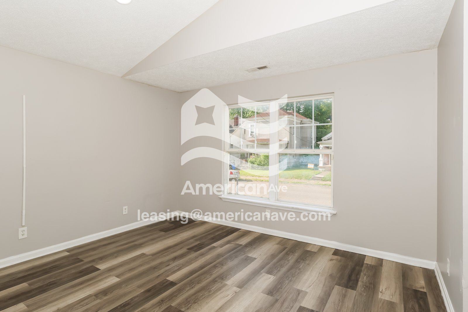 Building Photo - 2117 W Burnett Ave