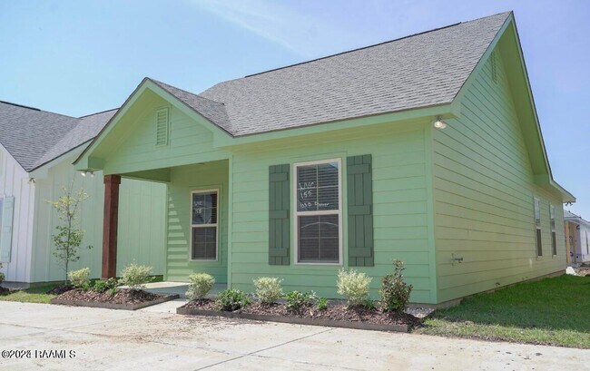 Building Photo - 103 Pioneer Dr