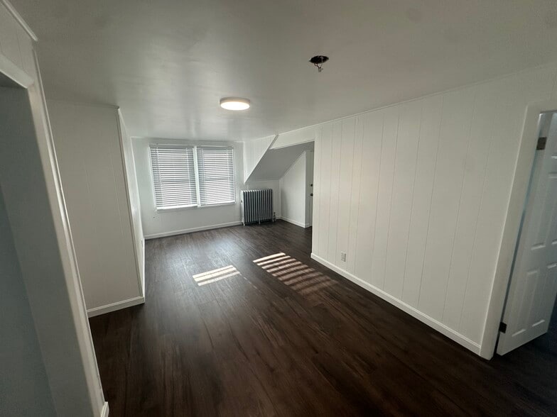 Building Photo - 28 Saint Mary St
