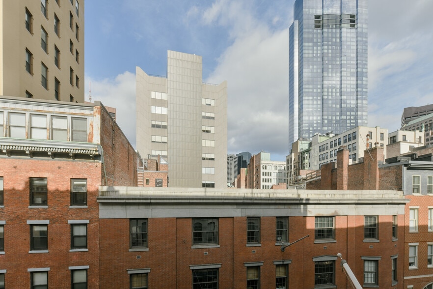 Building Photo - 27 Temple Pl