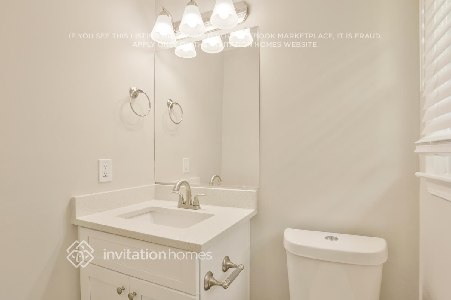 Building Photo - 133 Rosewood Dr