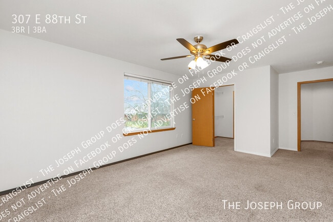 Building Photo - 307 E 88th St