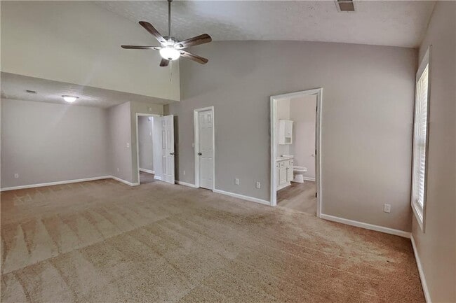 Building Photo - 1096 Sham Pointe Dr