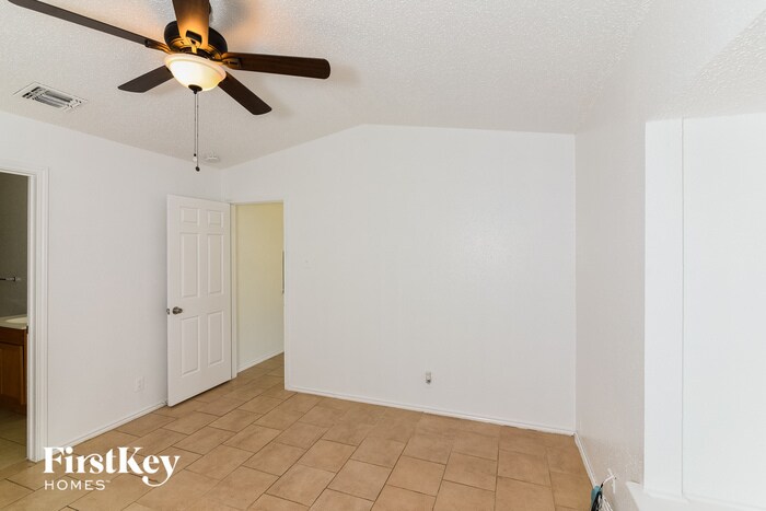 Building Photo - 9419 Valley Rock