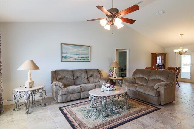 Building Photo - 16381 SE 82nd Ct