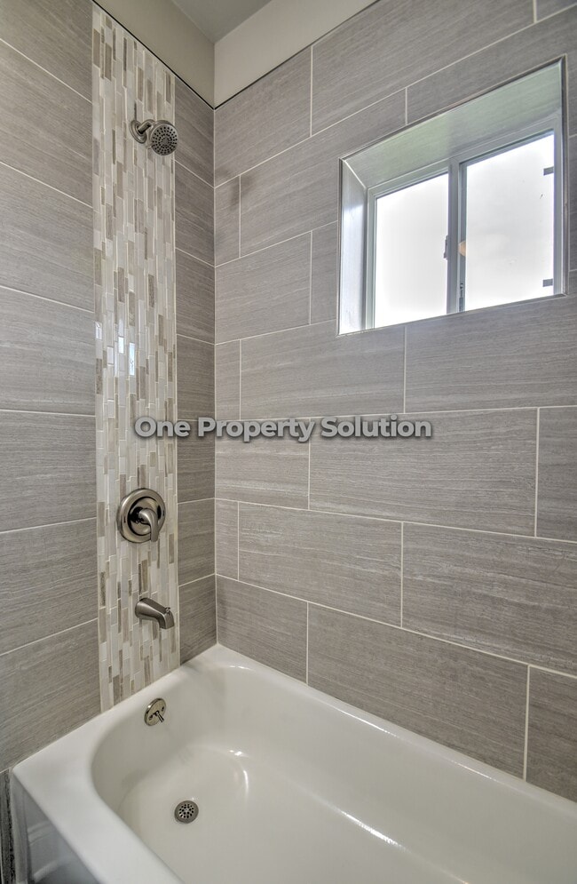 Building Photo - 3612 Van Buren St