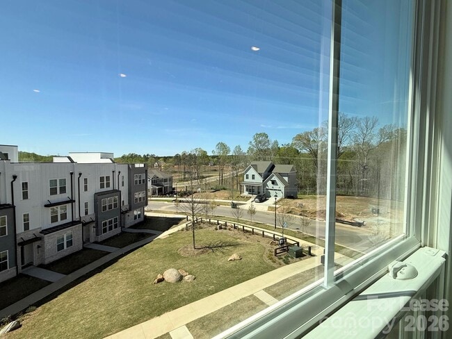 Building Photo - 3212 Drift St