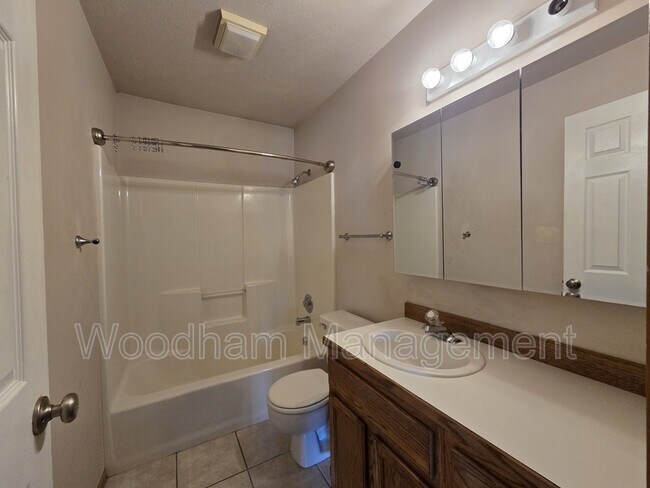 Building Photo - 111 N Pondera Ave
