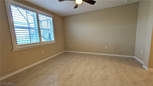 Building Photo - 14822 Edgewater Cir