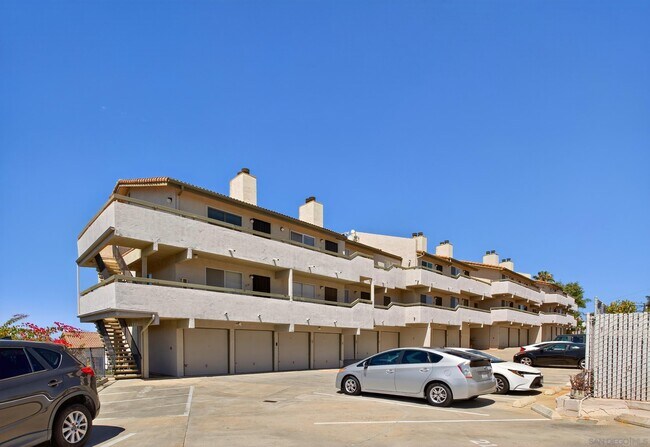 Building Photo - 4794 Arizona St