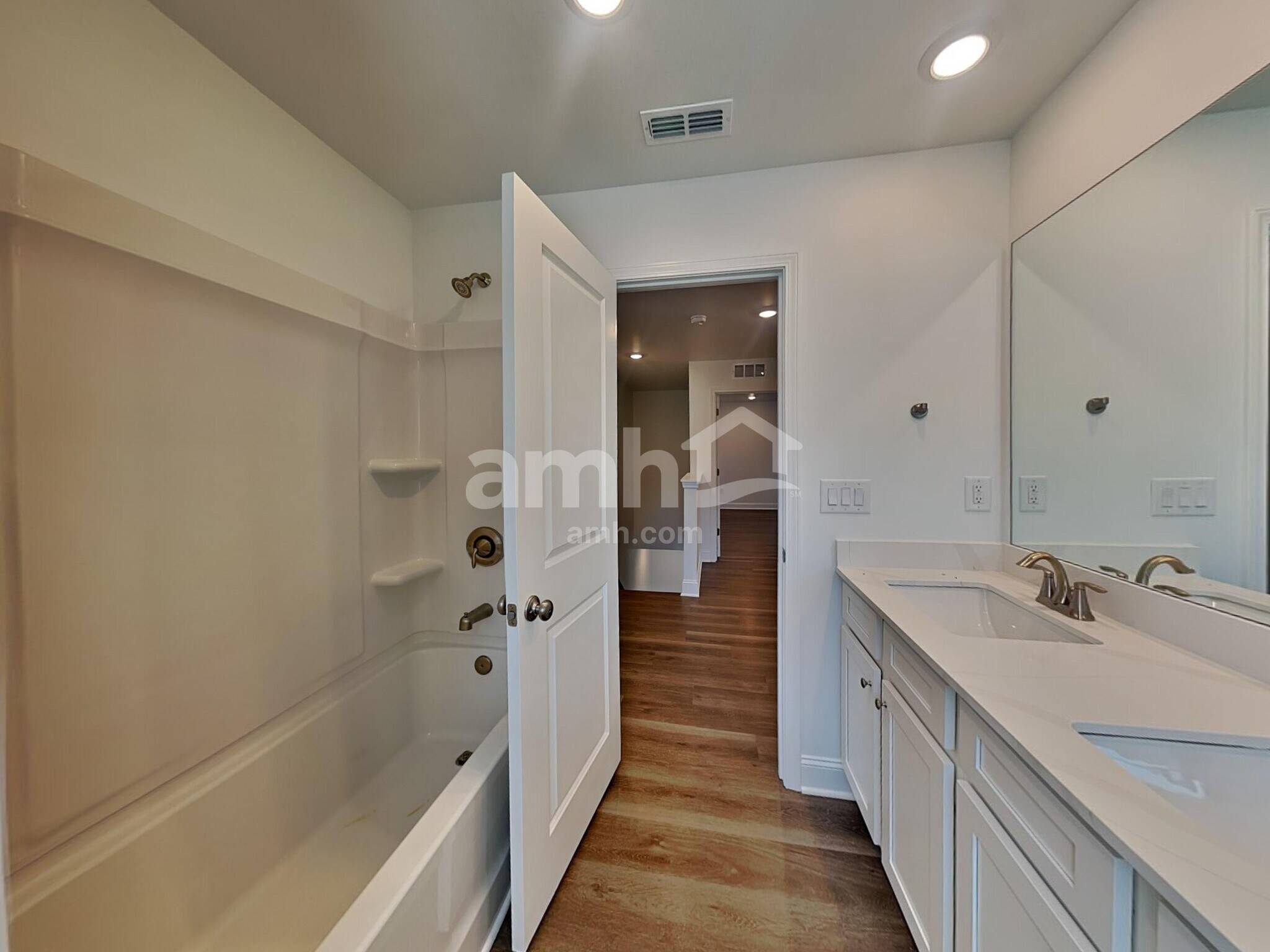 Building Photo - 1499 Aquamarine Dr