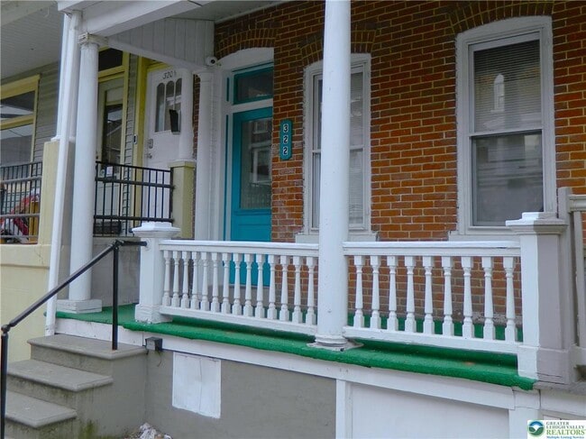 Building Photo - 322 N Franklin St