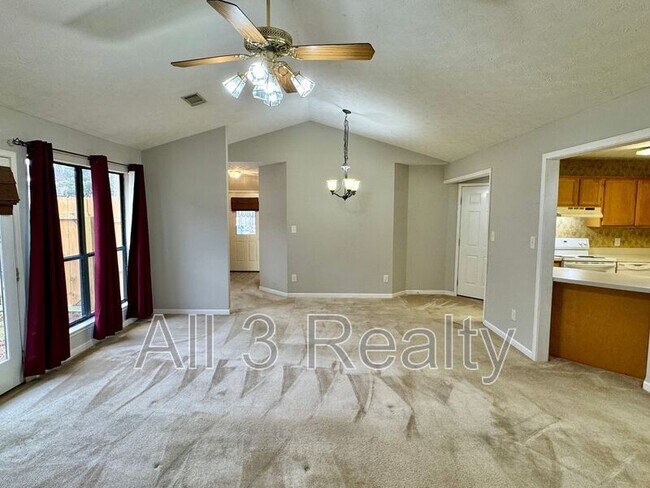 Building Photo - 6008 Woodrun Ct