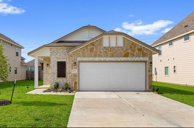 Building Photo - 6222 Prince Pl Dr