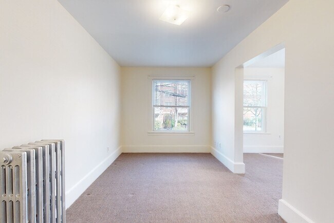 Building Photo - 34 Crescent 1 Crescent