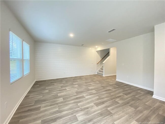 Building Photo - 347 Scottsdale Dr