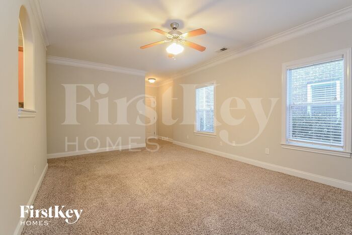 Building Photo - 230 Vineyard Ln
