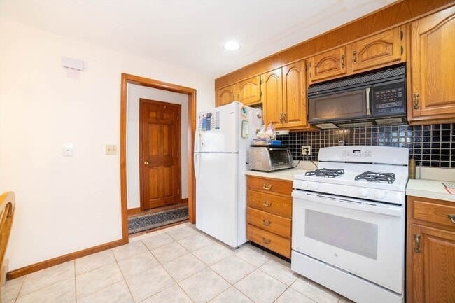 Building Photo - 8 Minthorne St