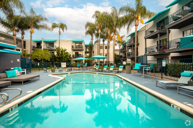 Building Photo - The Pacific at Mission Bay