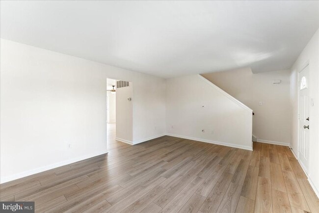 Building Photo - 317 N Olive St