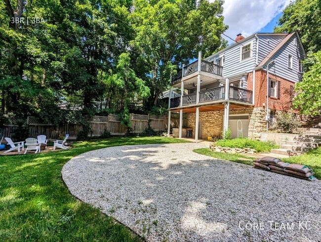 Building Photo - Charming house in Coleman Highlands