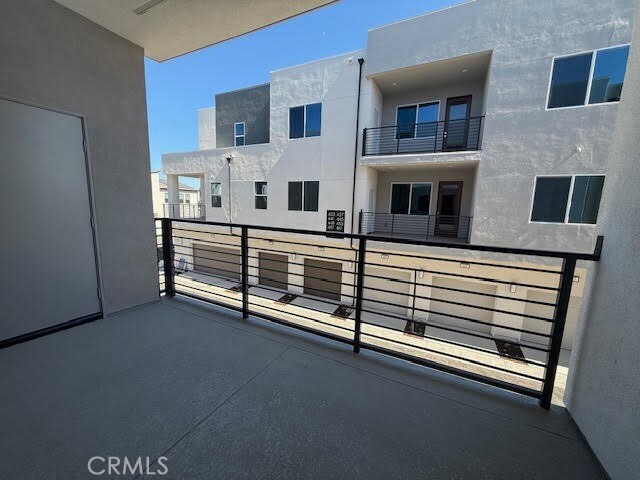 Building Photo - 425 Mulligan