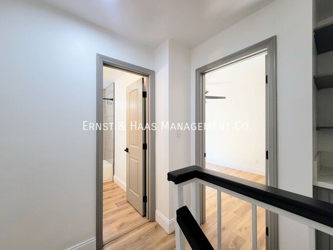 Building Photo - Beautifully Remodeled 2 Story Townhome wit...