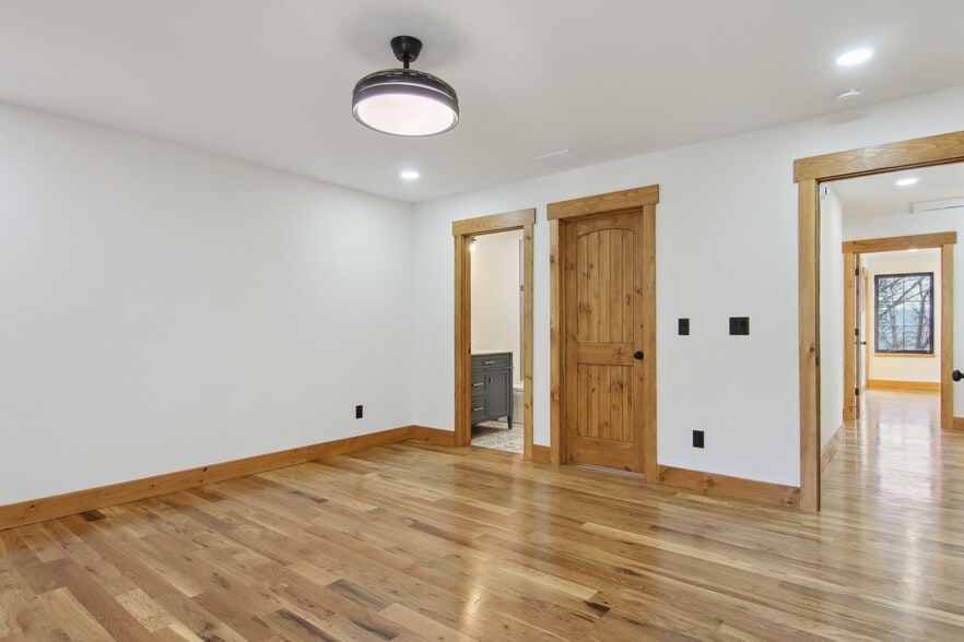 Building Photo - 81 Camsyn Dr