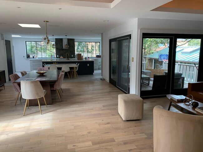 Building Photo - 4214 50th St NW