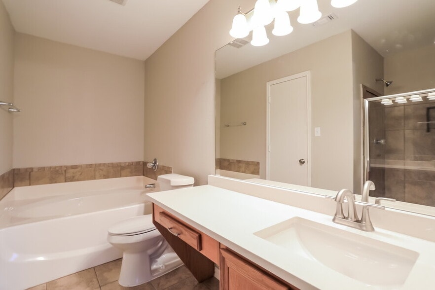 Building Photo - 5800 Magnum Dr