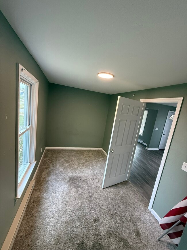 Building Photo - 520 Prouty Ave